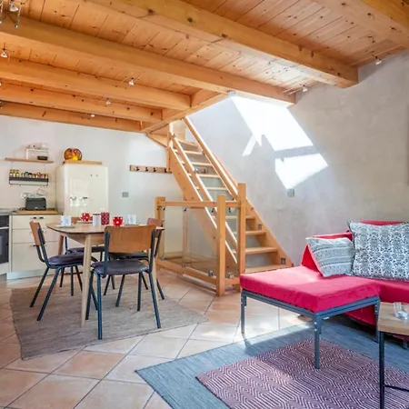 Alpehytte Superb Chalet With Balcony In