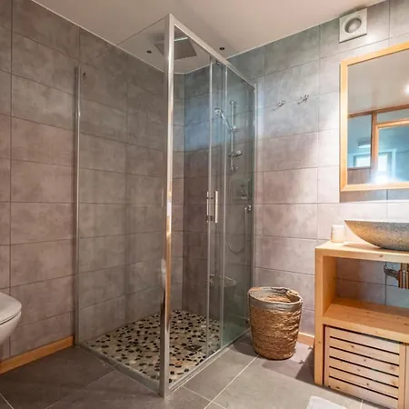 Superb Chalet With Balcony In Alpehytte *