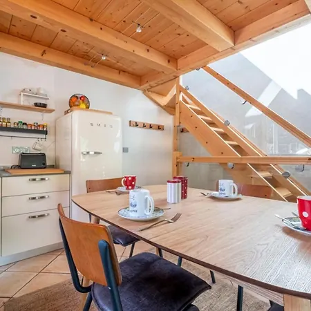 Superb Chalet With Balcony In Horská chata *