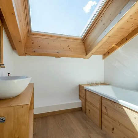 Superb Chalet With Balcony In Horská chata